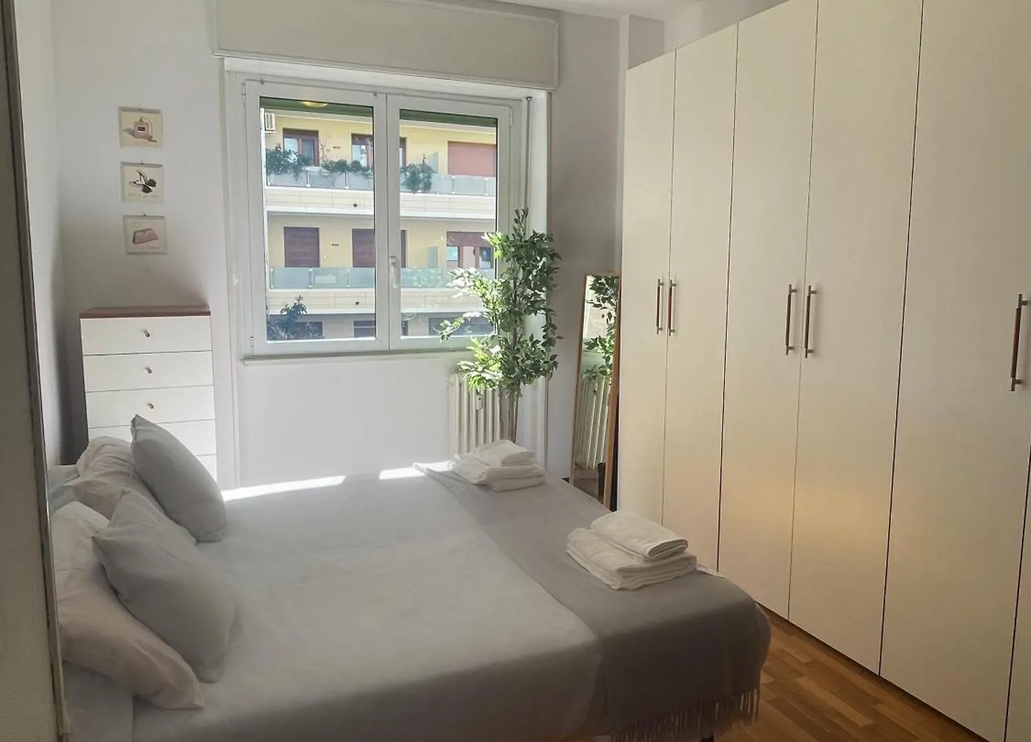 15 Min From Duomo, Located Citylife Spacious Flat Milan Apartment