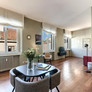 Apartment Santa Tecla, Milan