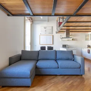 Apartment Mercato 5, Milan